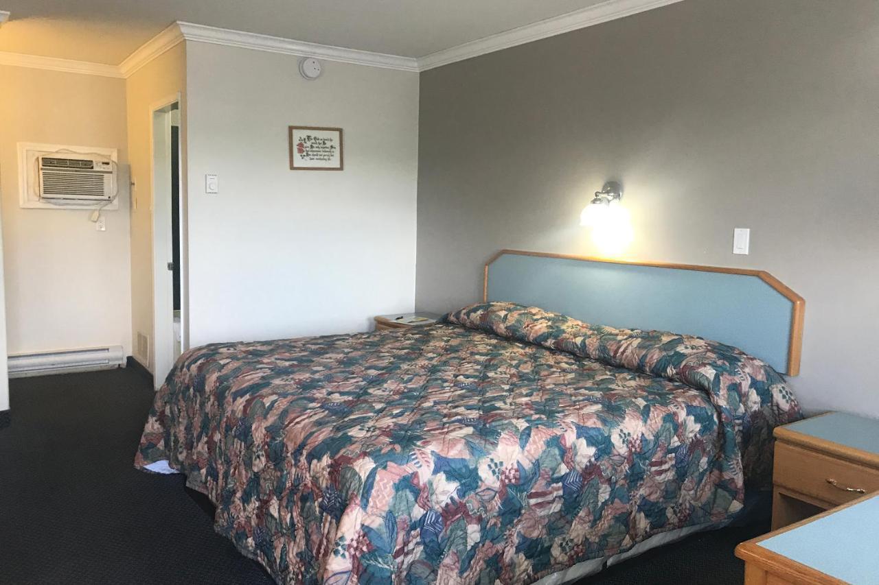 Lamplighter Motel Kamloops Exterior photo