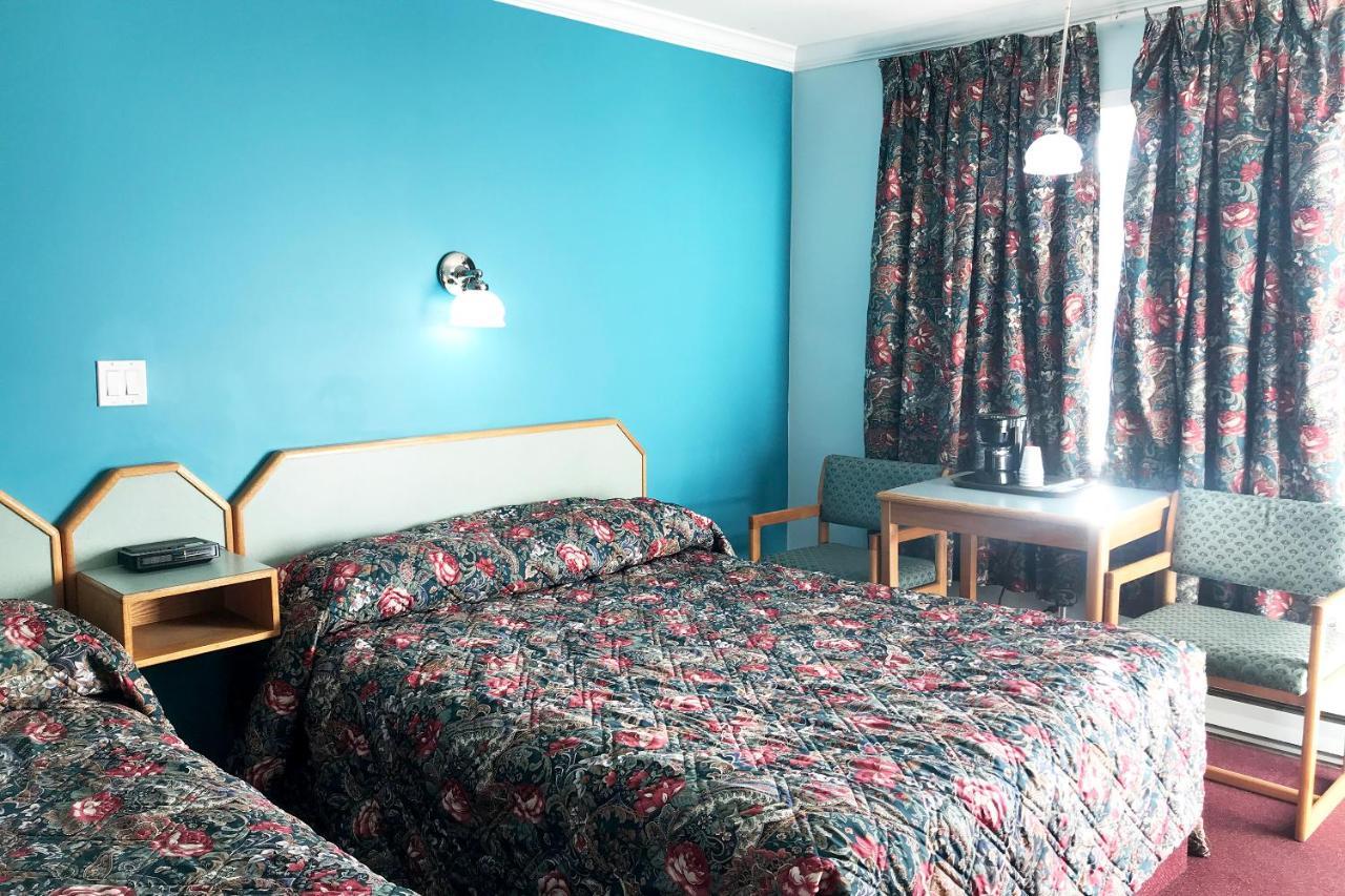 Lamplighter Motel Kamloops Exterior photo