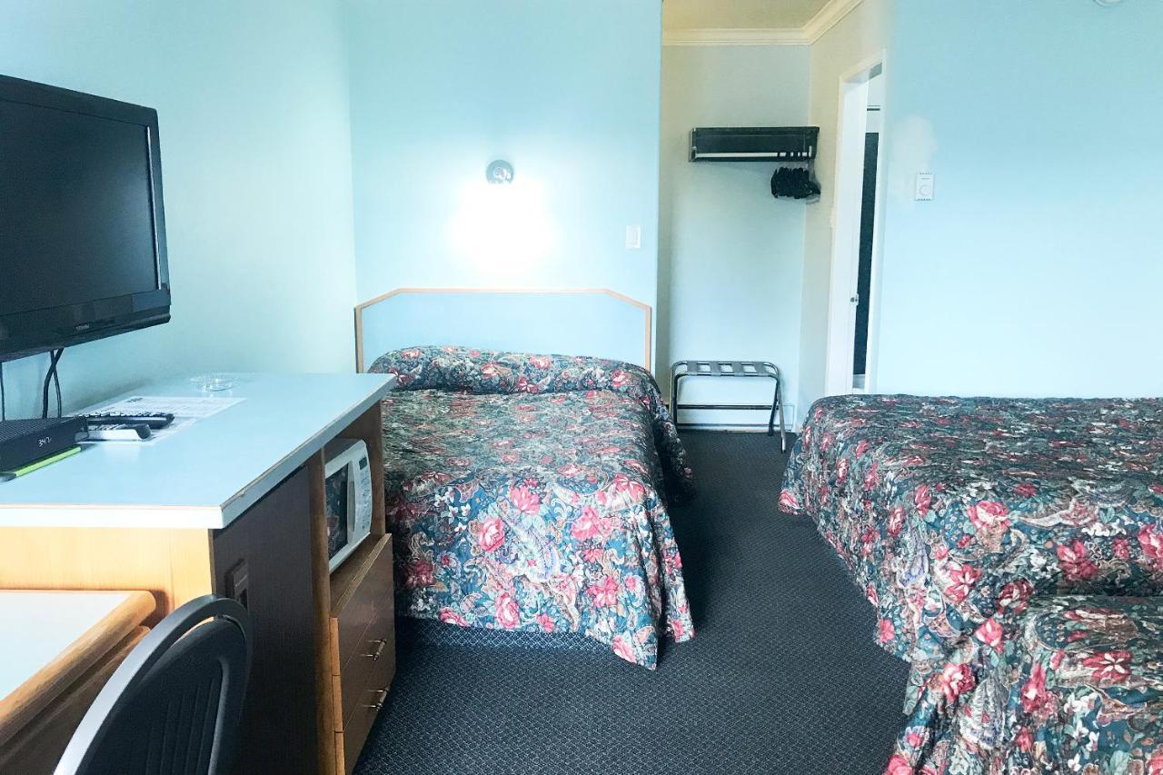 Lamplighter Motel Kamloops Exterior photo