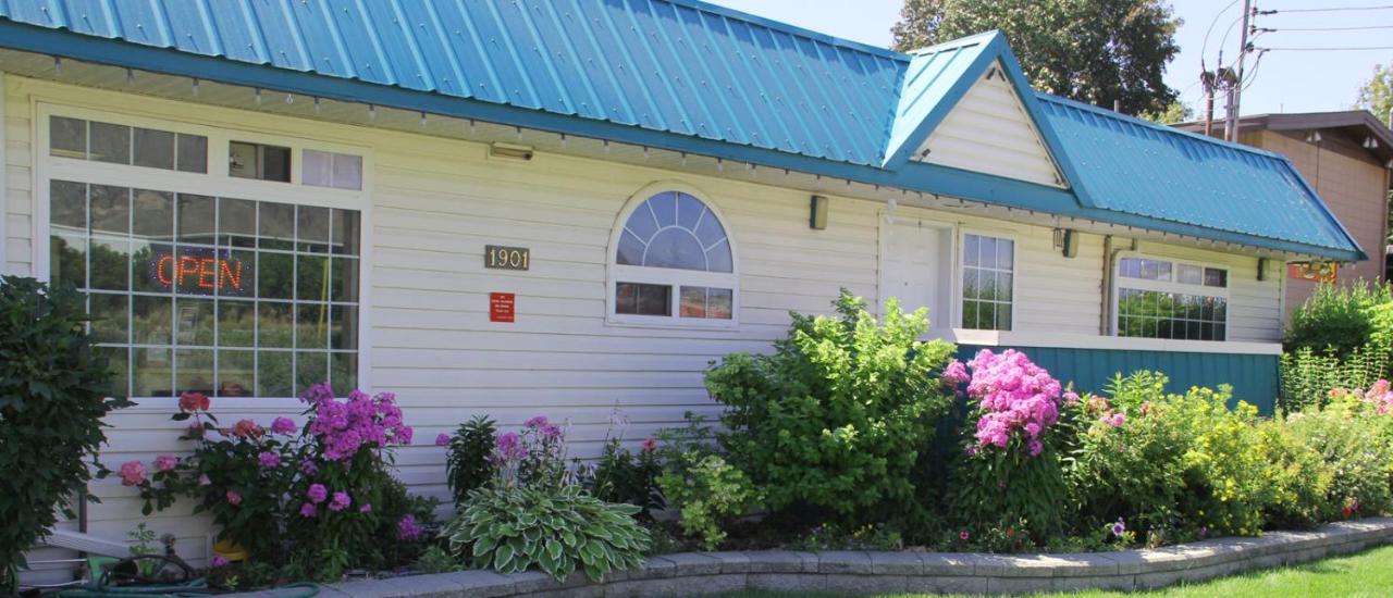 Lamplighter Motel Kamloops Exterior photo
